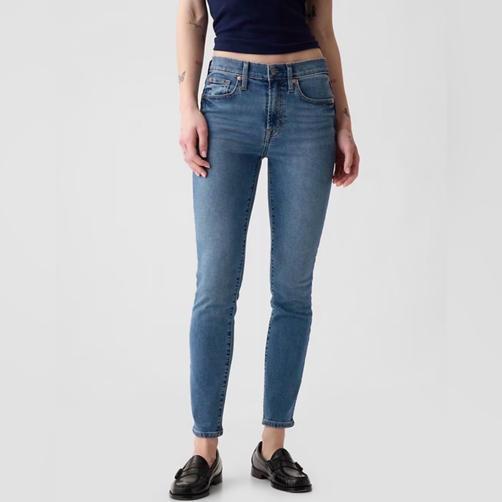 GAP Light Blue Universal Legging Denim(12/31R)